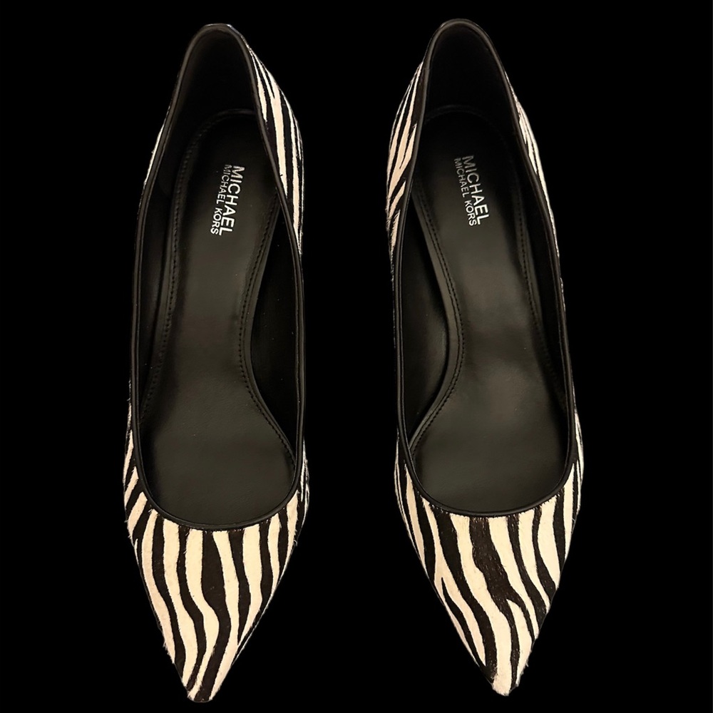 Michael Kors Zebra Print Pointy Toe Pump Size 8.   Pony Hair Exterior.